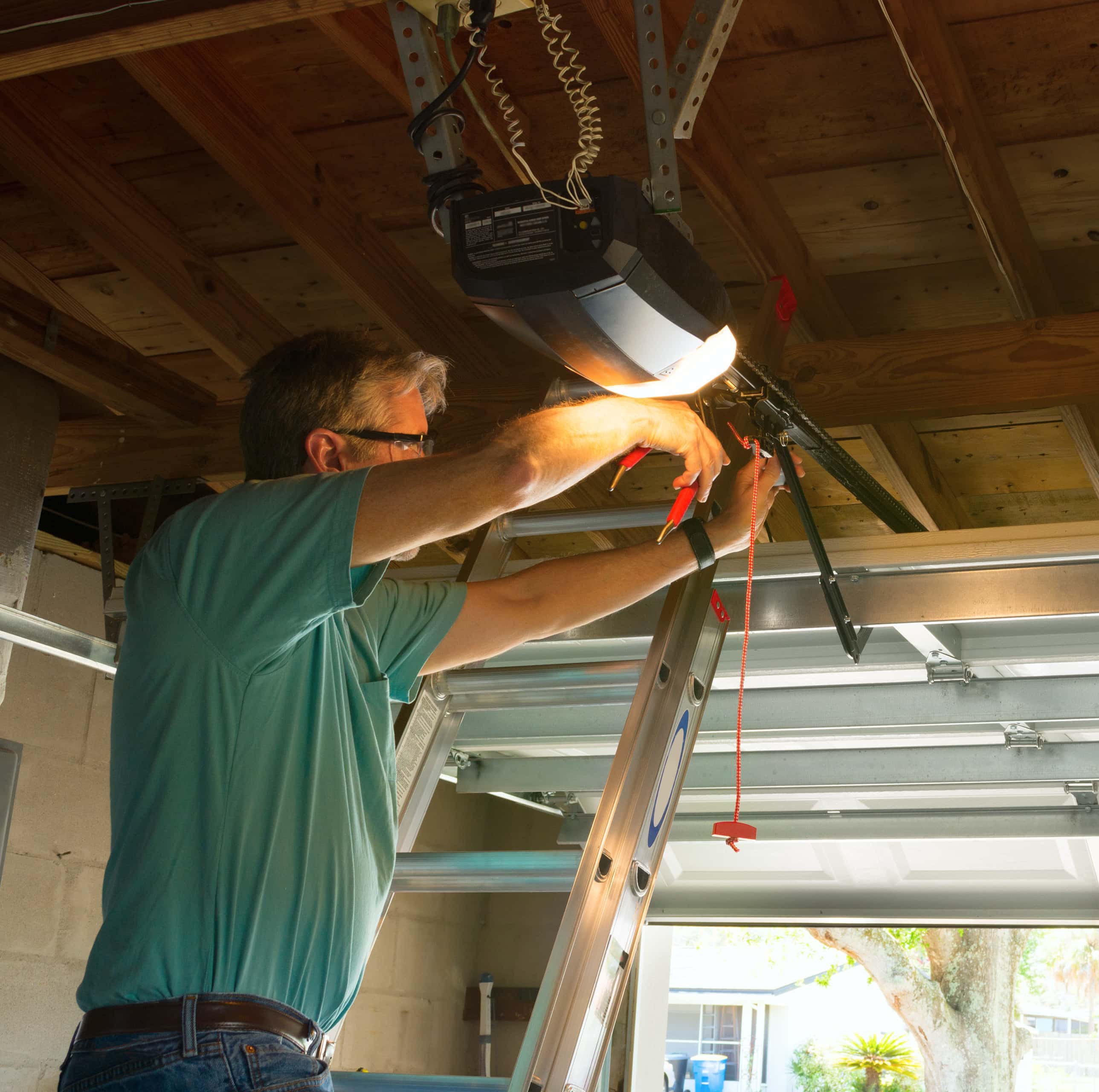 About Garage Door Pros | Garage Doors in Cleveland